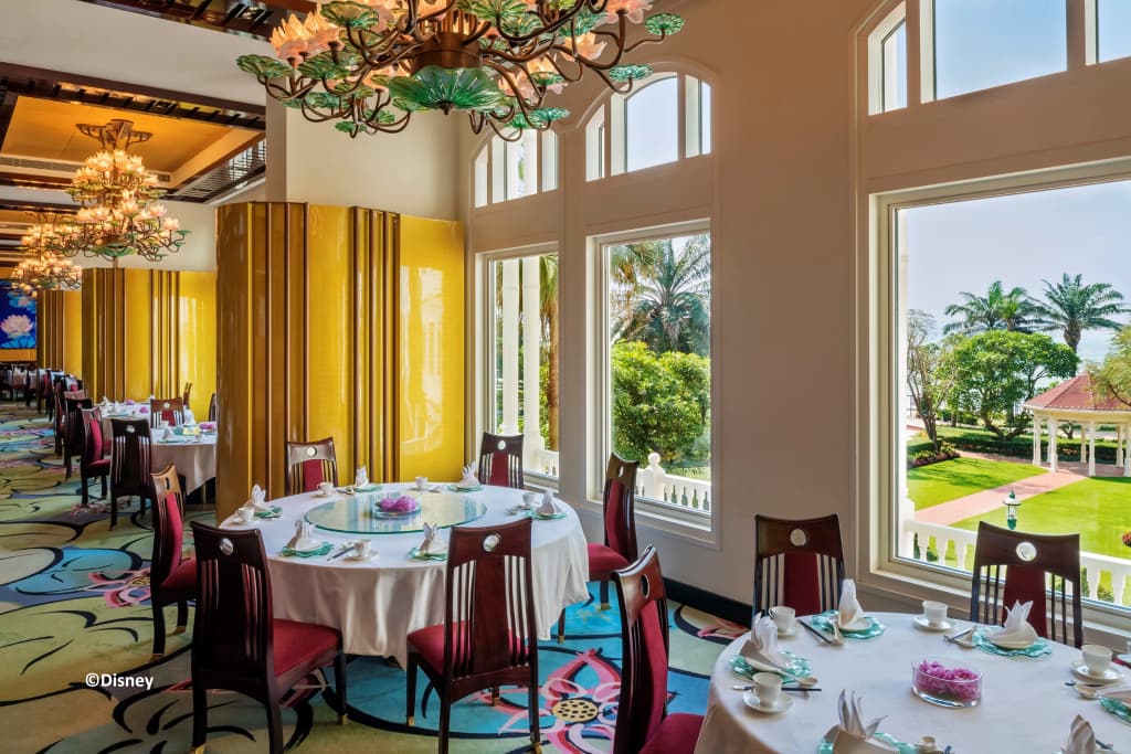 Hong Kong Disneyland Hotel - photo 21