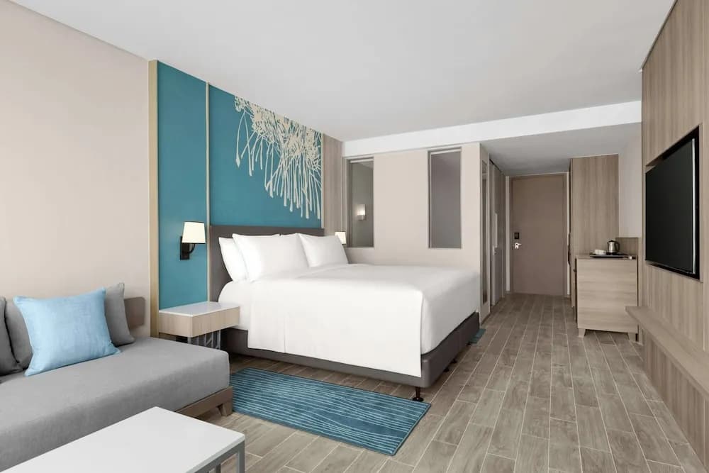 Courtyard By Marriott Phuket Chalong Bay Resort - photo 2