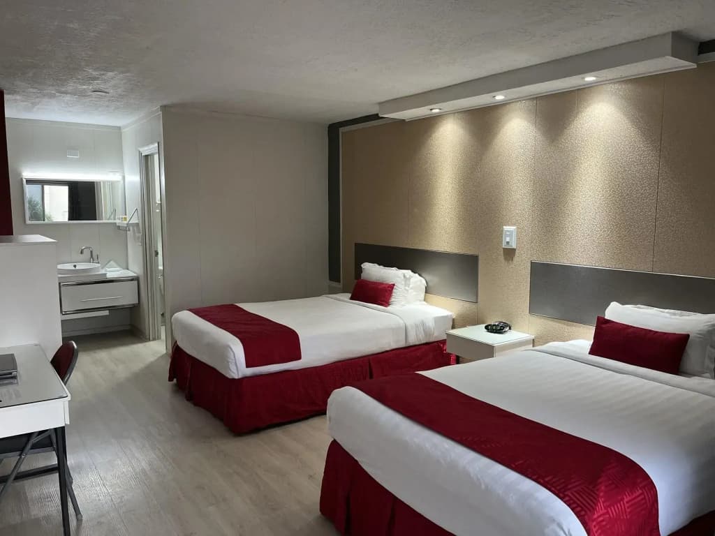Travelodge by Wyndham Orlando / Heart of International Drive - photo 4