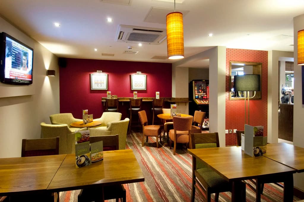 Premier Inn London Ealing - photo 7