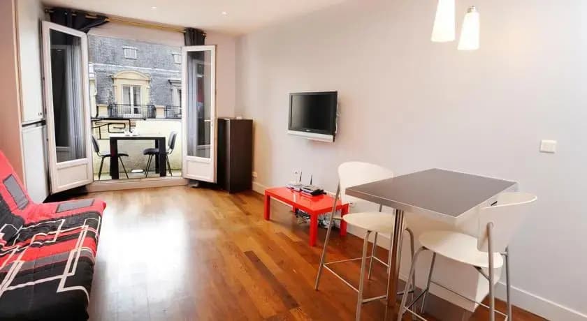 Studio charmant avec balcon et vue sur Tour Eiffel - photo 10