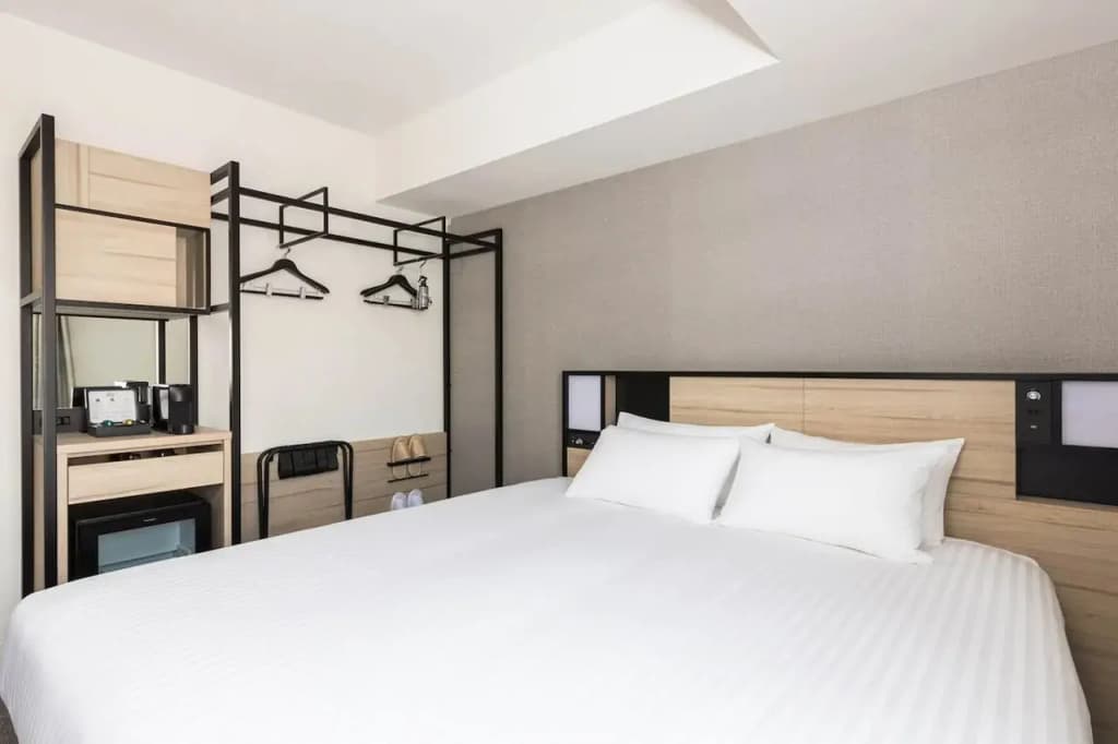 JR East Hotel Mets Premier Gotanda - photo 4