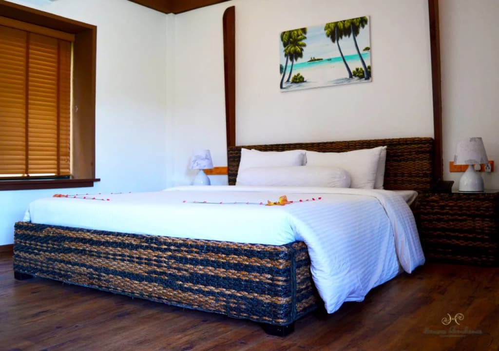 Long Beach Laamu - main photo