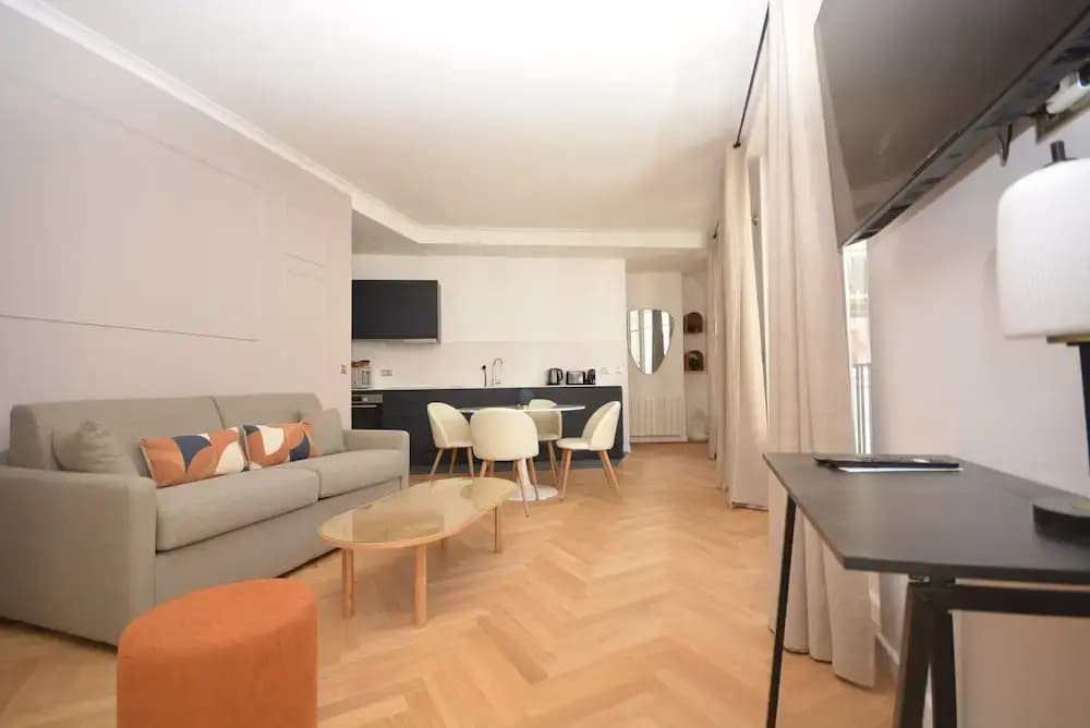 Reva Suites - photo 4