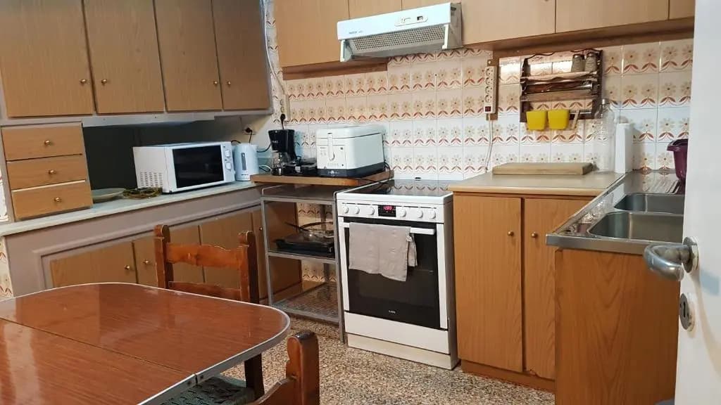 Teal Apartment - Athens Center, 4 BD, 2 BATH - photo 14
