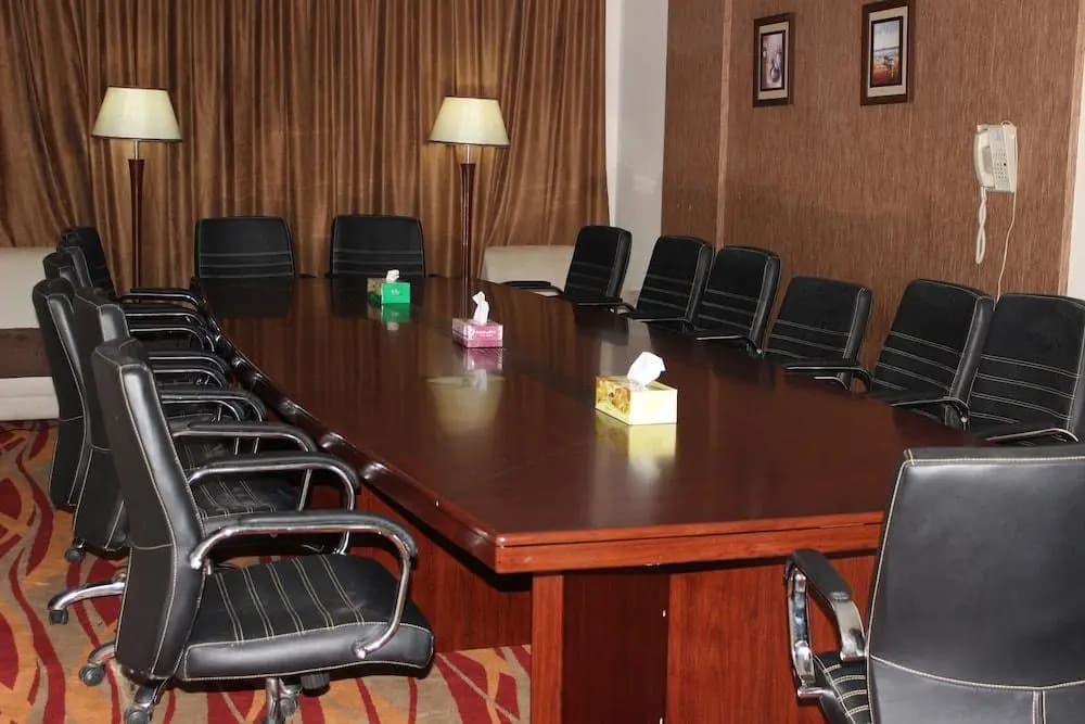 City Center Hotel - photo 20