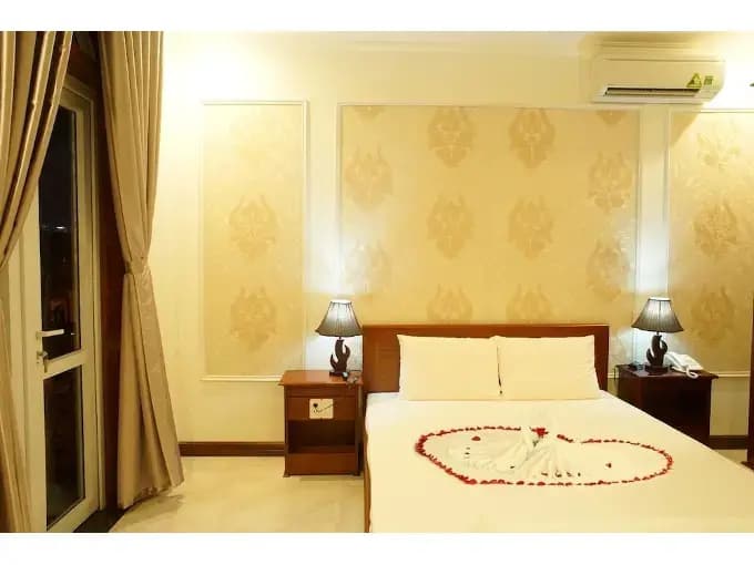 L Na Villa Hotel - photo 7