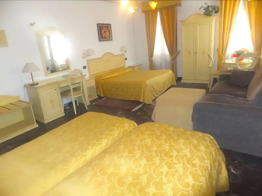 Ca' del Pozzo Rooms - photo 5