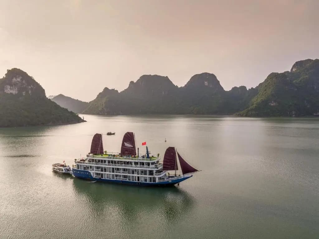 Verdure Lotus Classic Cruise on Lan Ha Bay - photo 4