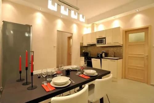 Synagogue Dream Home in The Center - photo 9