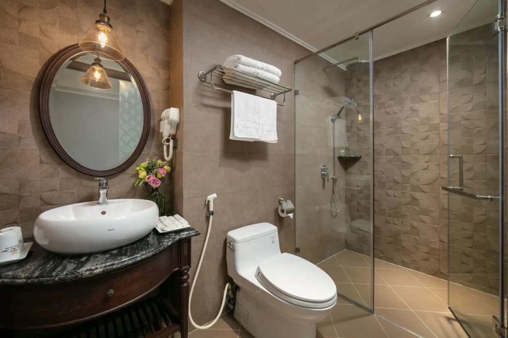 Canary Hanoi Hotel - photo 11