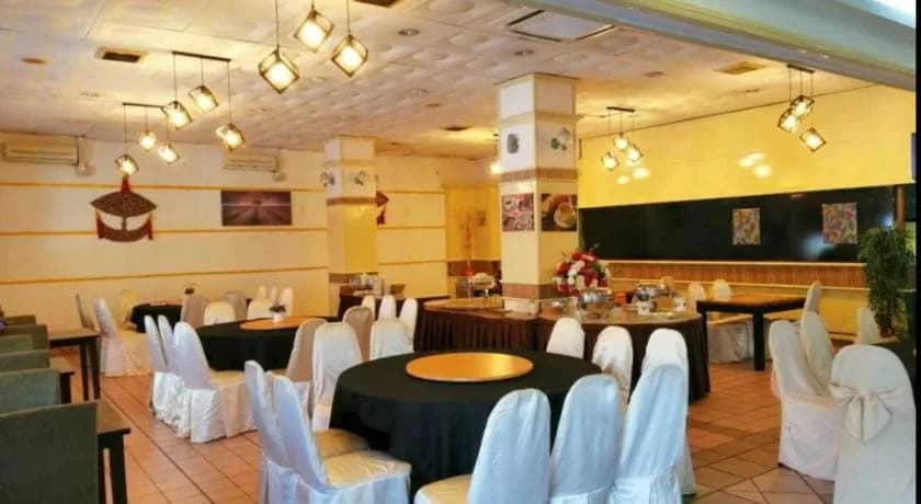 OYO 89489 Al Ansar Hotel - photo 13