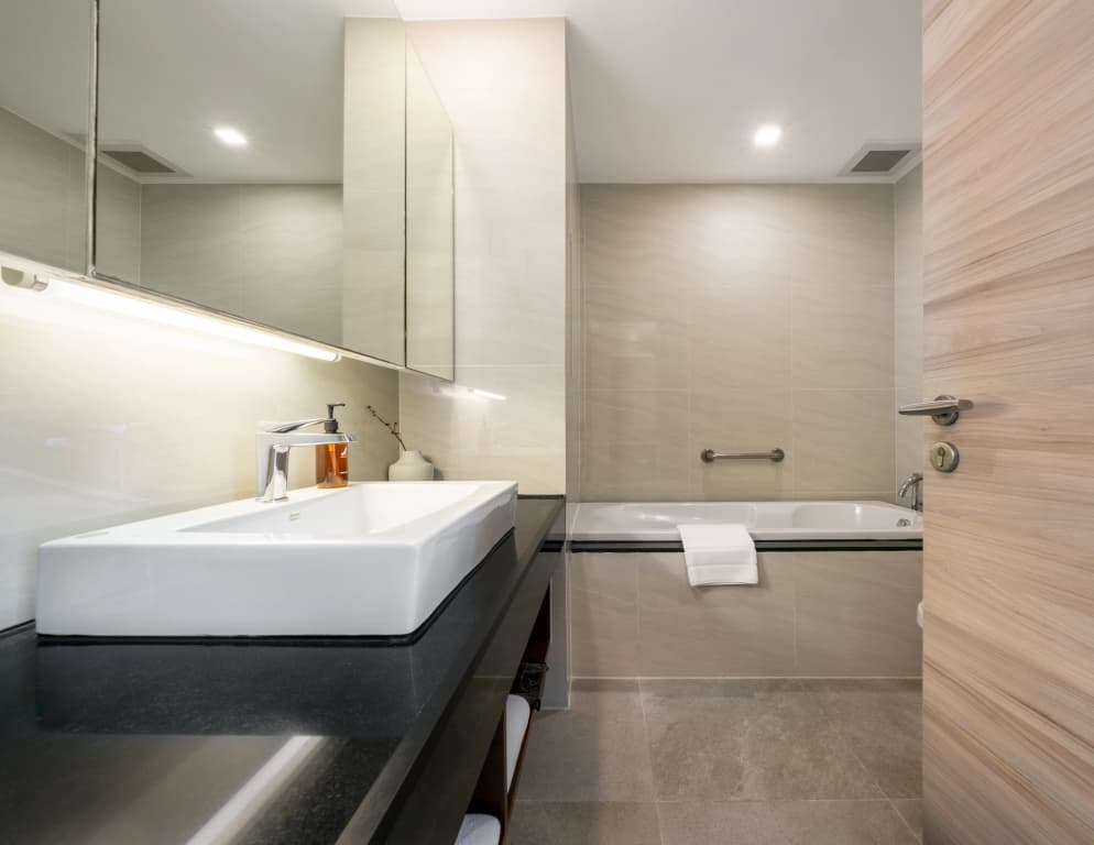 Adelphi Suites Bangkok - photo 9
