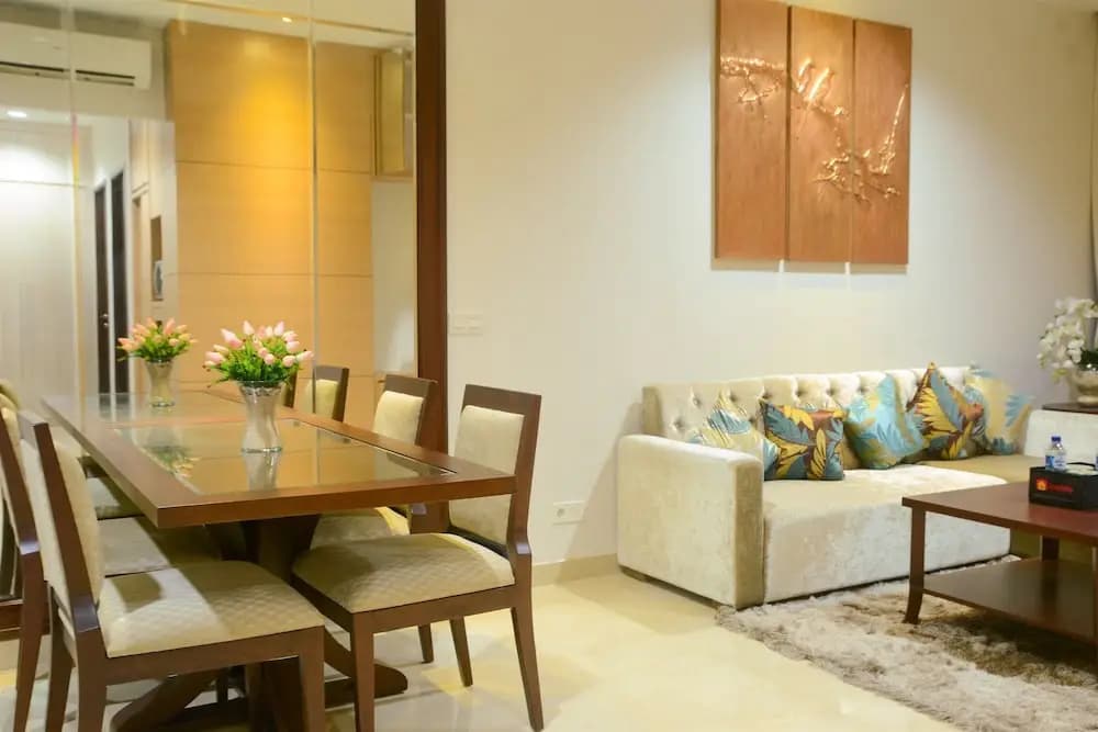 Elegant Four Winds Apartment with Infinity Pool Facility - photo 18