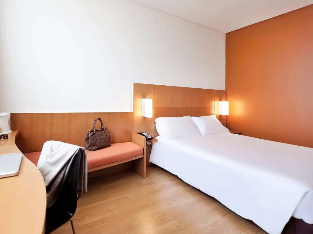 ibis Abu Dhabi Gate - photo 3