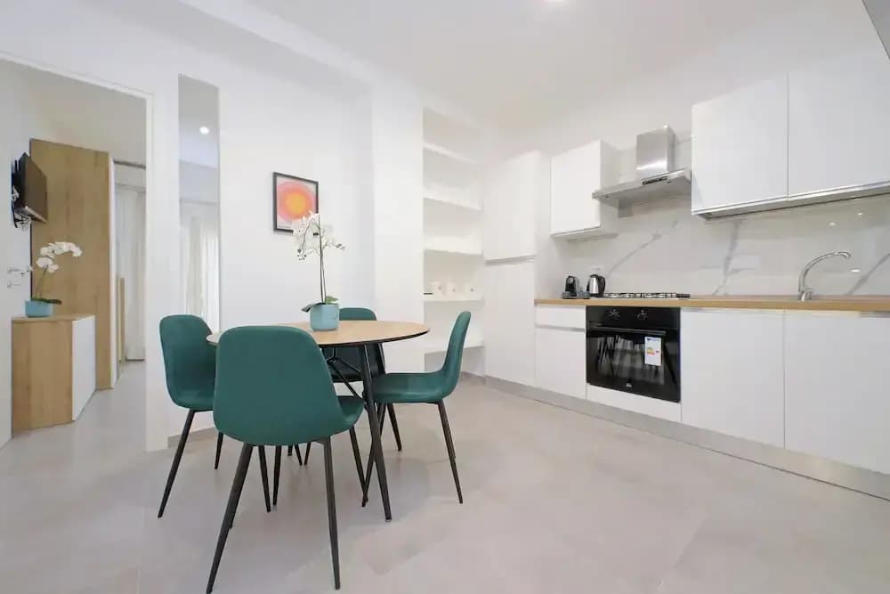 YCH Bagnera Suites - photo 29