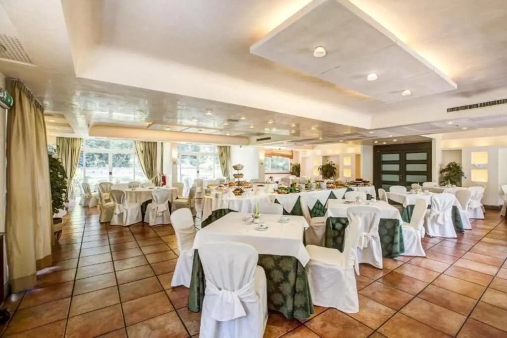 Appia Park Hotel - photo 15