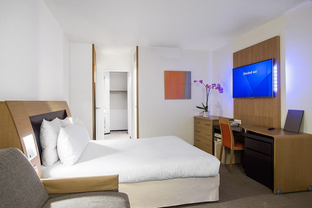 Novotel Paris Les Halles Hotel - photo 4
