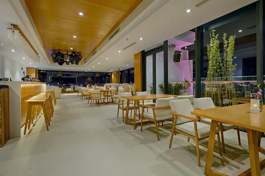 TMS Hotel Da Nang Beach - photo 28
