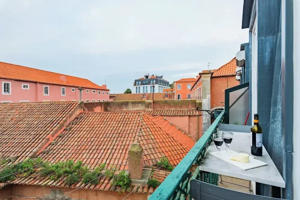 Bright Loft at Lisbon Downtown - photo 14