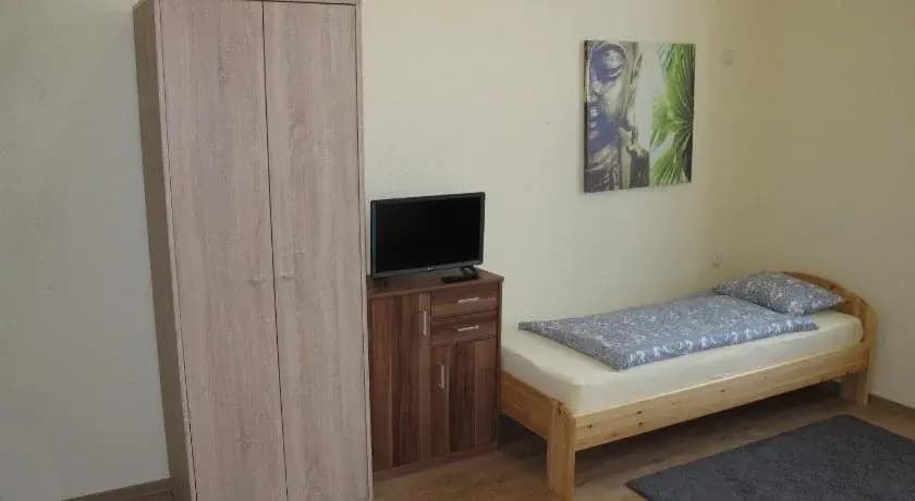 Interflat Hostel Apartments - photo 4
