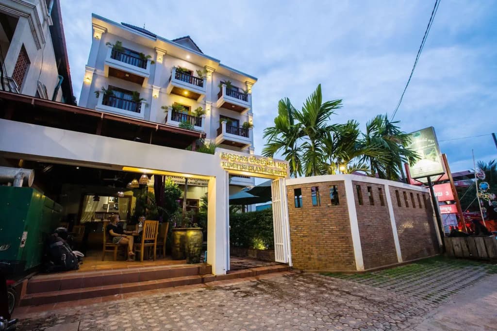 Kingfisher Angkor Hotel - photo 1