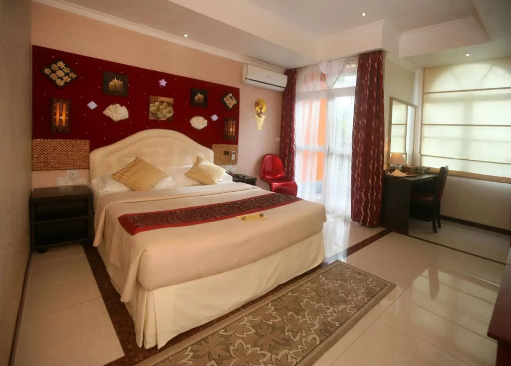 Le Vieux Nice Inn - photo 4