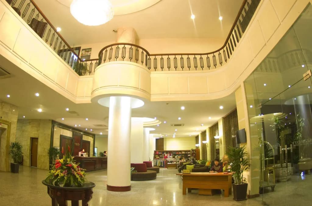 Starcity Halong Bay Hotel - photo 2
