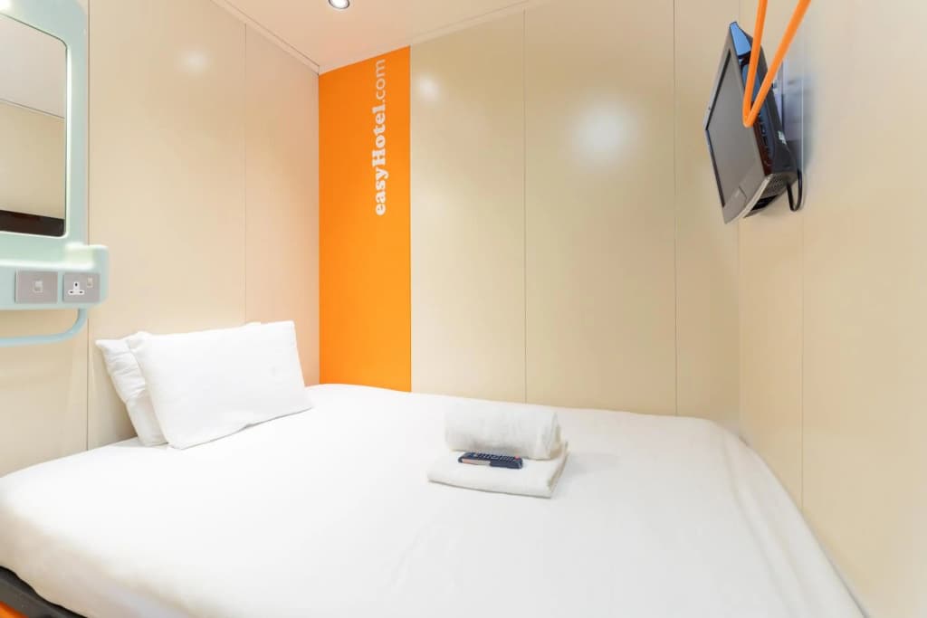 easyHotel Edinburgh - photo 12