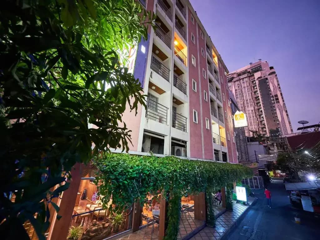 KC Place Hotel Pratunam - photo 16
