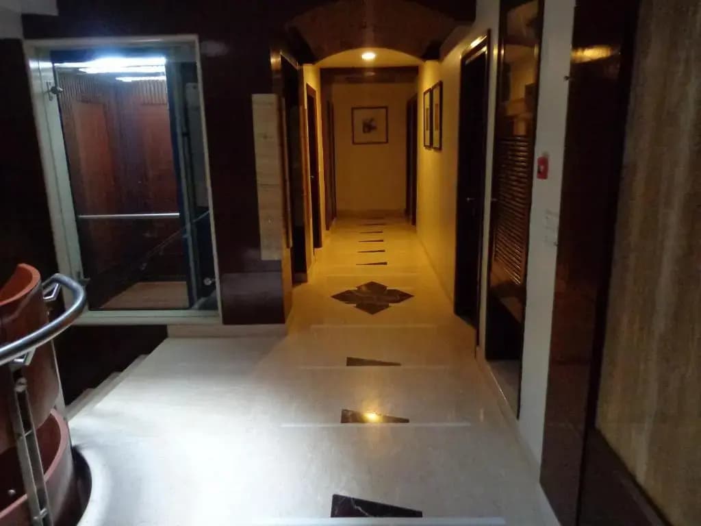 Hotel Aura - Near to New Delhi Railway Station - photo 11