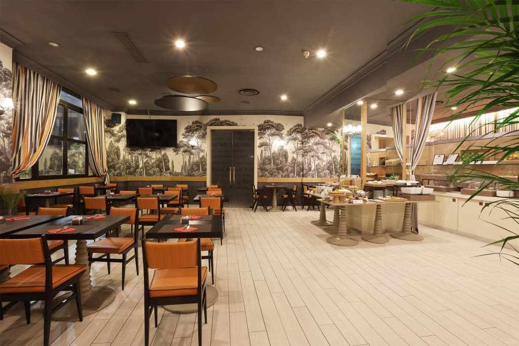 Leonardo Hotel Milan City Center - photo 44