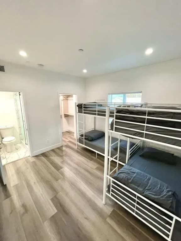 Stylish Hostel - photo 4