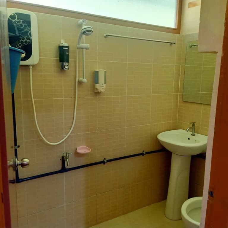 OYO 90366 Home Valley Guesthouse Tambunan - photo 9
