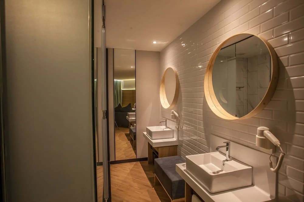 Hako Hotel Mount Austin - photo 8