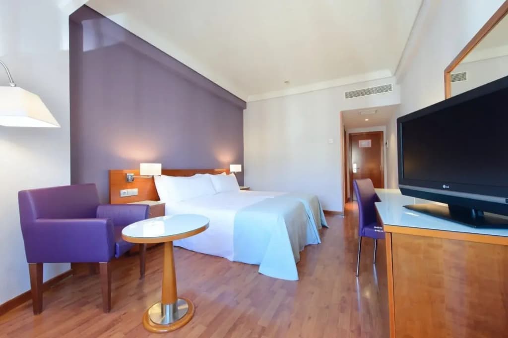 Hotel Madrid Plaza de España Affiliated by Meliá - photo 6