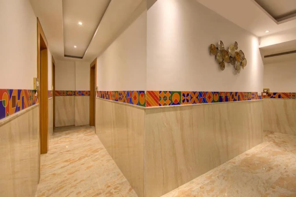 The Elevate Hotel - photo 14