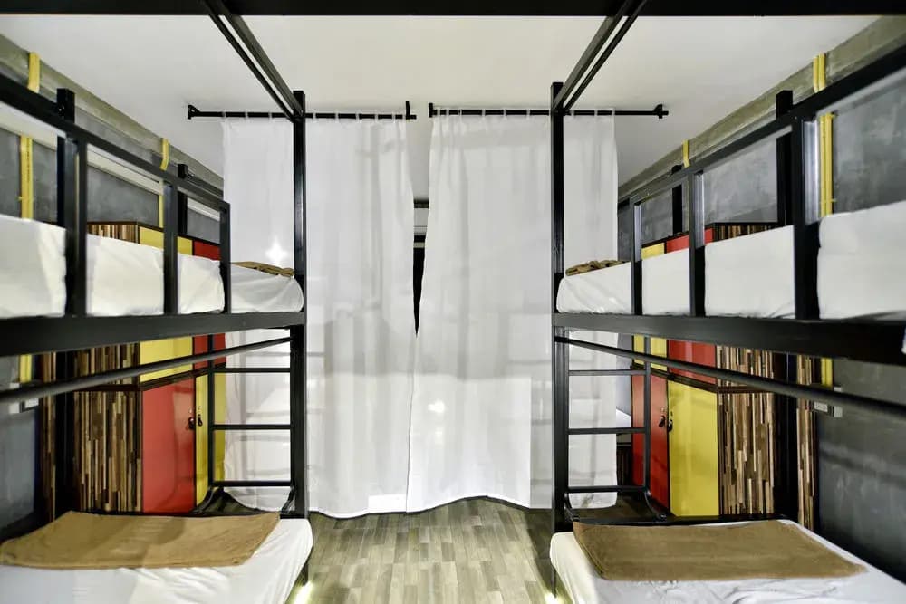 M Gray Hostel & Cafe - photo 3