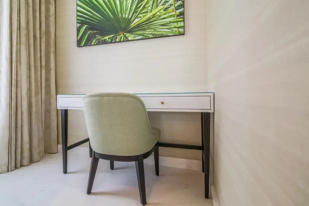 Enjoy Your Stay With Spectacular Views of the Palm - photo 3