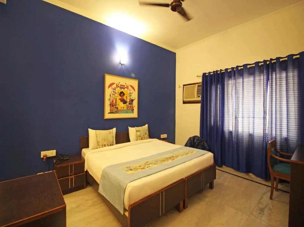 OYO Flagship 592 Hauz Khas Village - photo 1