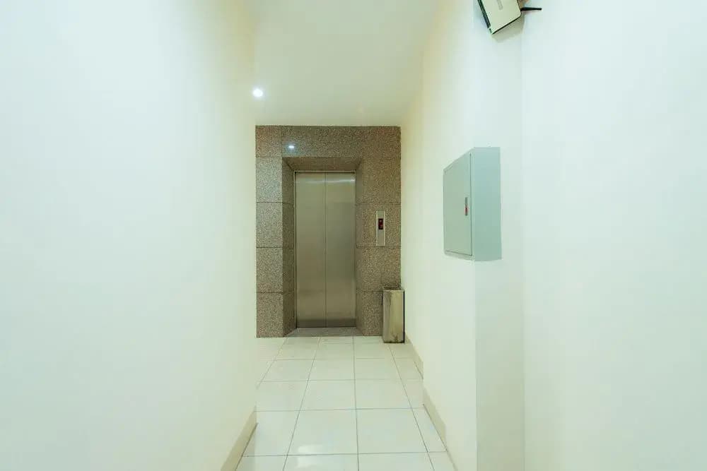 Dragon Hotel - photo 11
