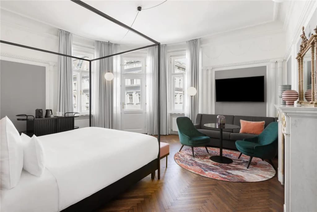 Hotel Astoria Vienna, Curio Collection by Hilton - photo 47