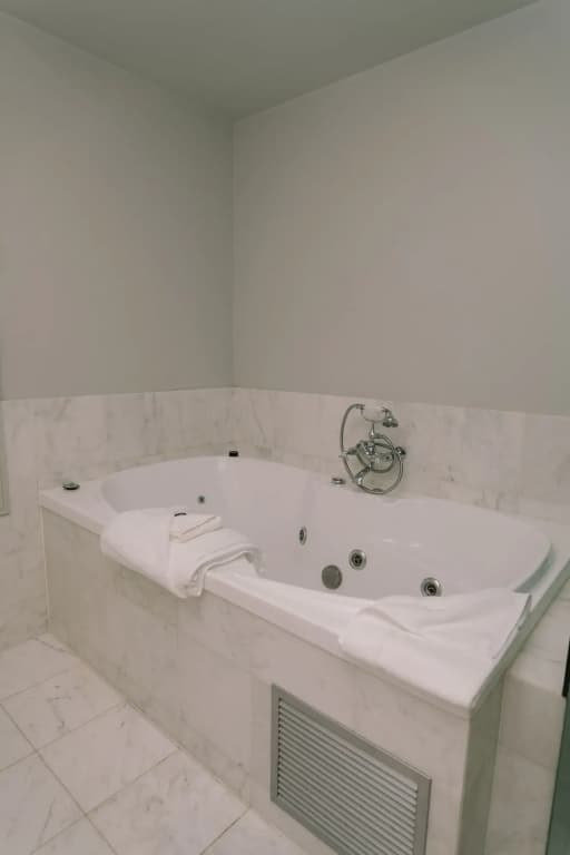 Chateau Yering Hotel - photo 10