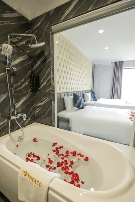 Monaco Hotel Danang - photo 11