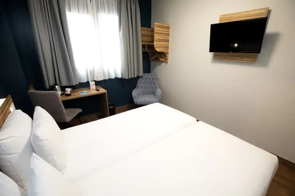 Travelodge Madrid Metropolitano - photo 8