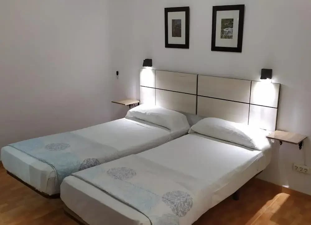 Hostal Miami - photo 17