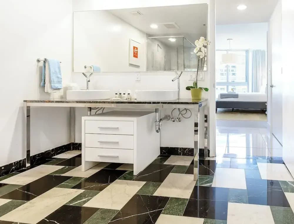 Miami Vacation Rentals - Brickell - photo 34