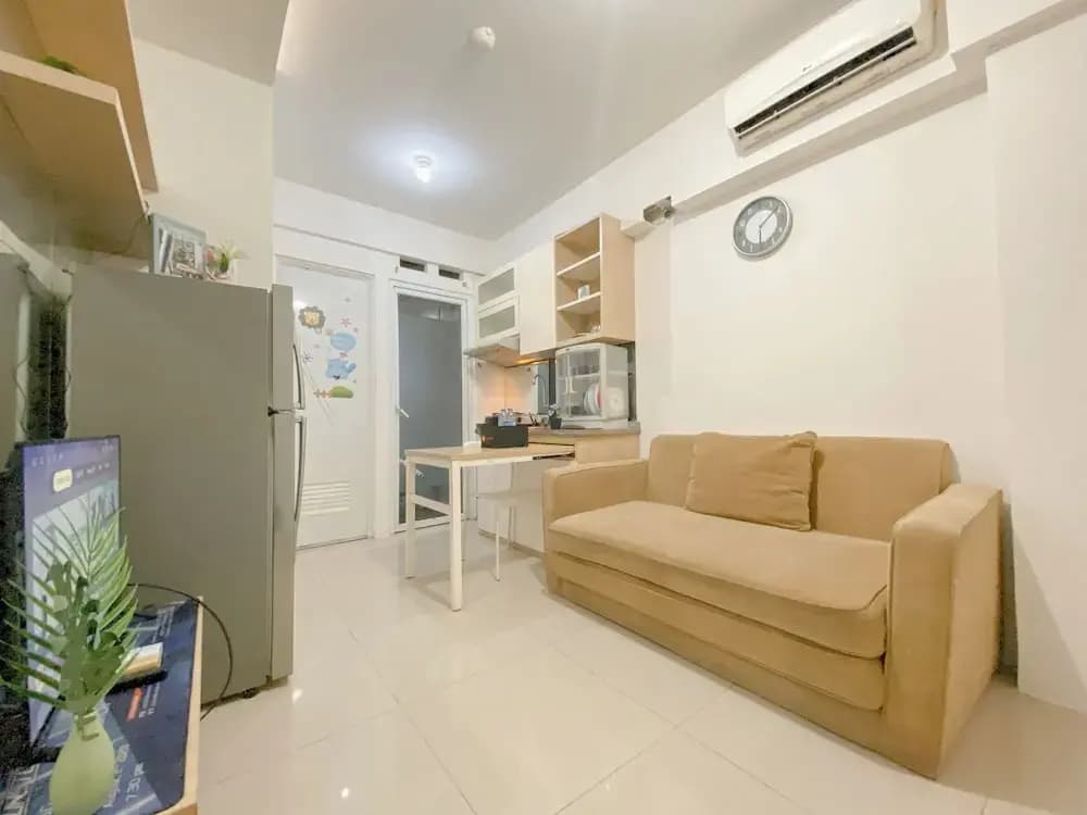Good Deal and Comfy 2BR Apartment Green Pramuka City - photo 4