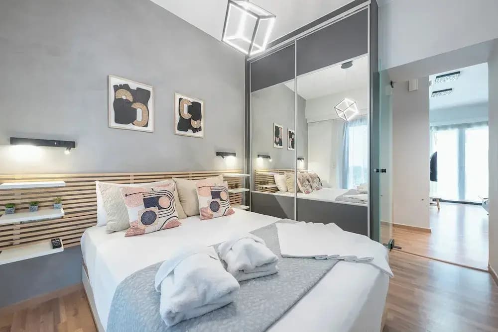 Newly Renovated Loft by Cloudkeys - photo 4