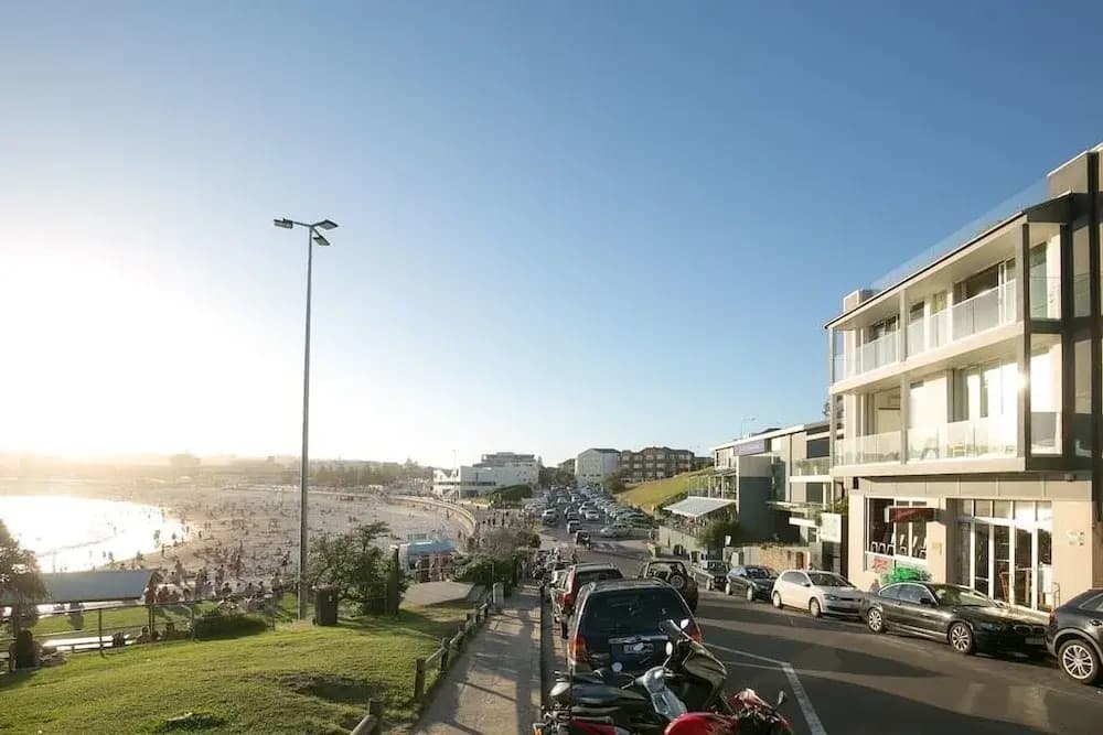 Bondi Vista Beachfront Apartment - photo 11